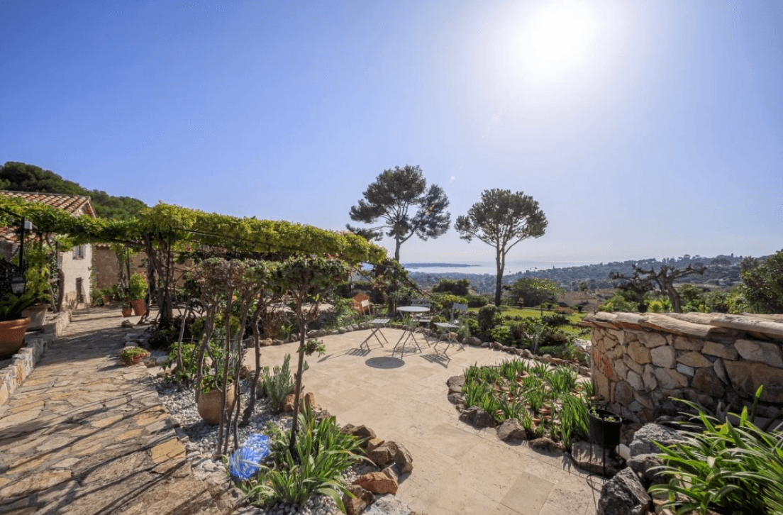 Antibes | Villa med havutsikt og basseng