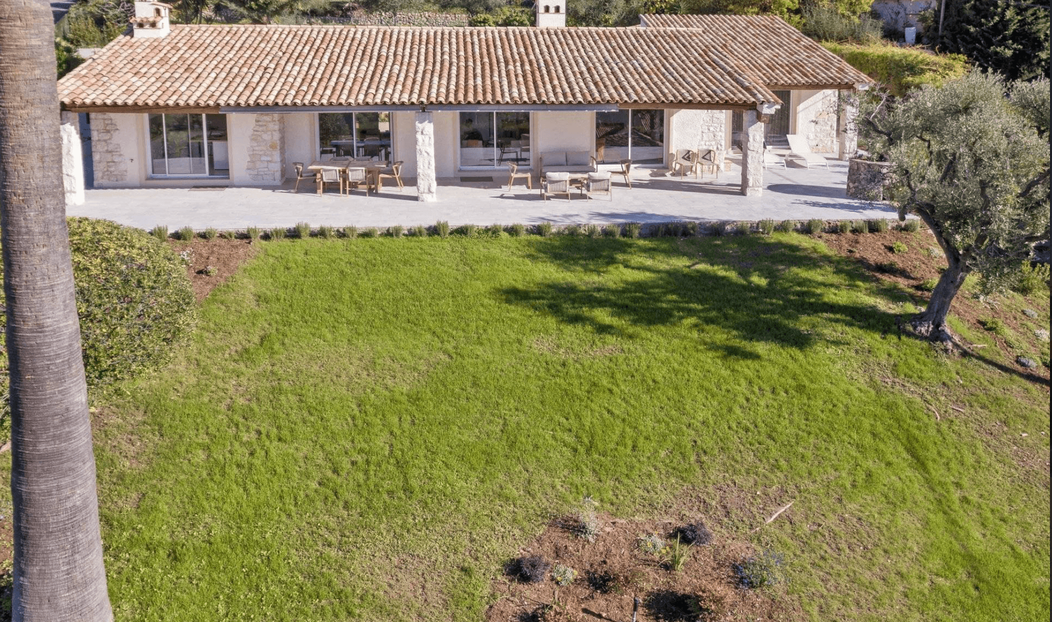 Vence- nylig renovert villa med anneks og svømmebasseng