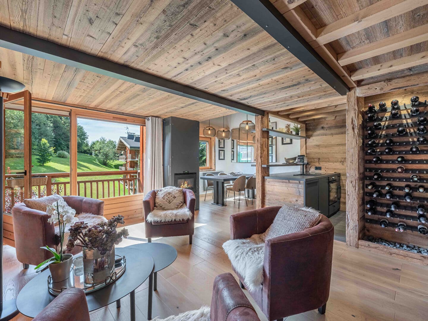 Solgt | Megève, De franske Alpene | Pen leilighet med terrasse nær sentrum