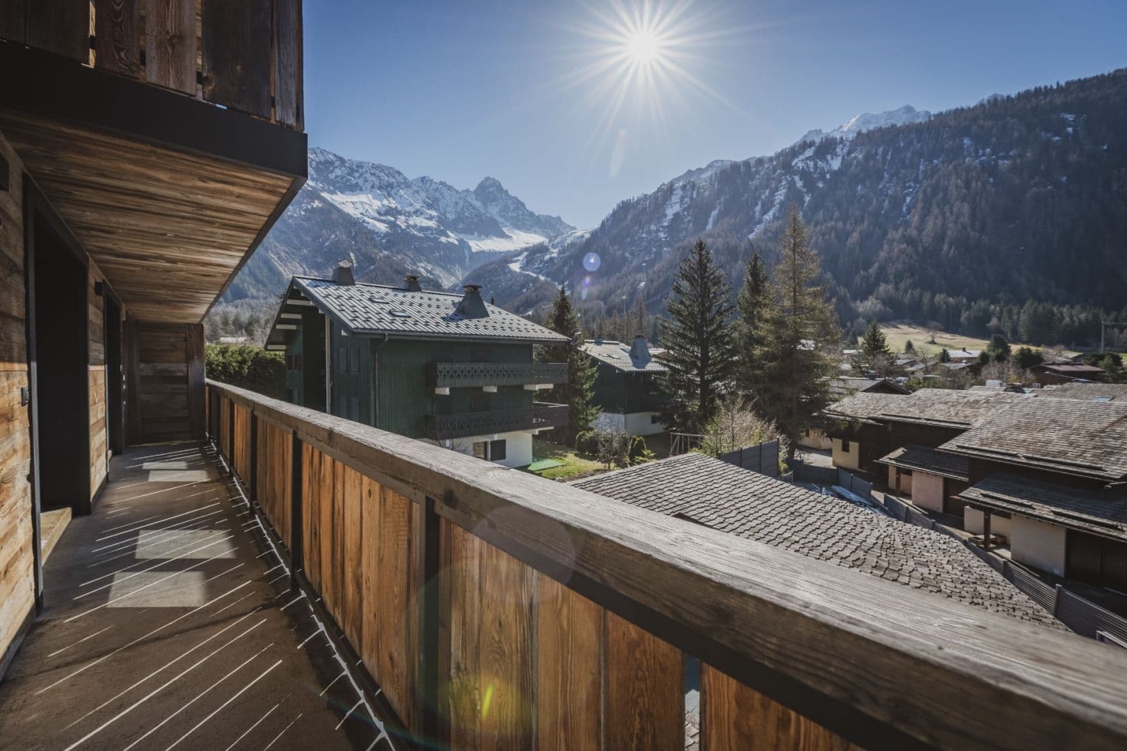 Chamonix, argentière, De franske Alpene | Totalrenovert treromsleilighet med terrasser og utsikt til mont blanc