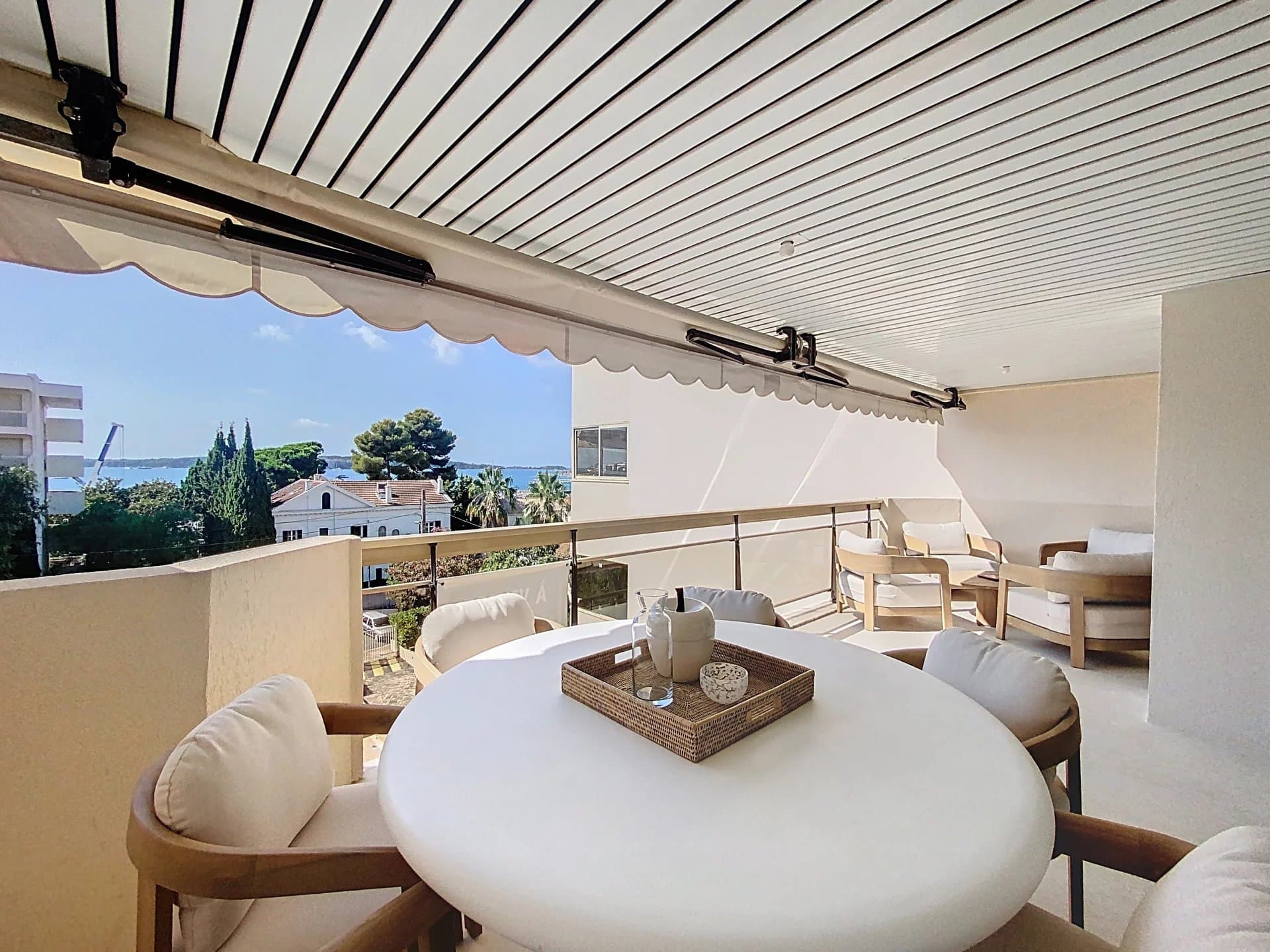 Cannes | Nyoppusset 4-romsleilighet med terrasse og sjøutsikt palm beach