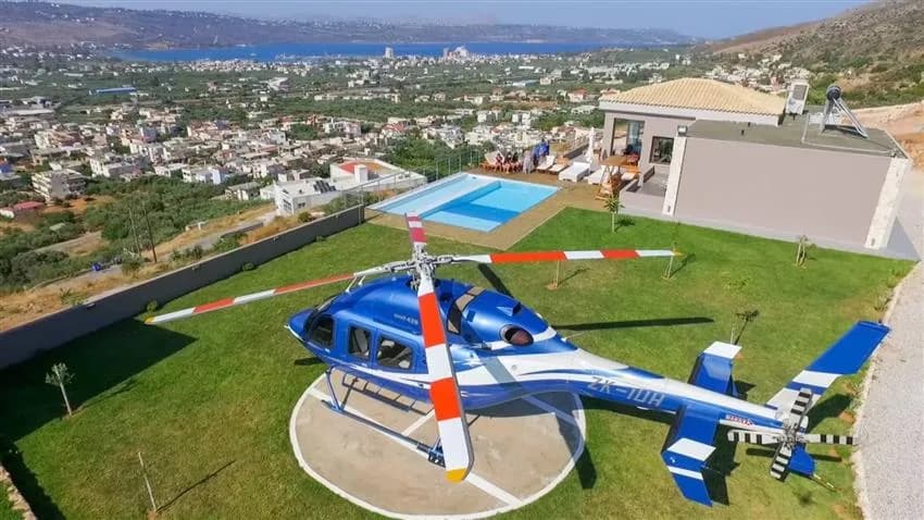 Chania | Luksuriøs nyere villa med fantastisk utsikt
