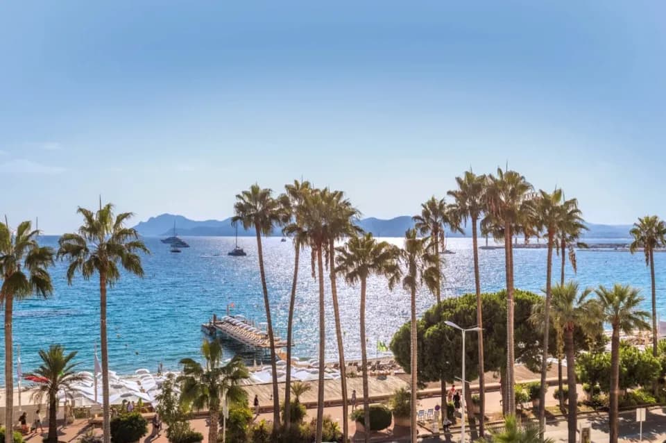 Cannes | Lekker nyrenovert 3-romsleilighet på croisetten