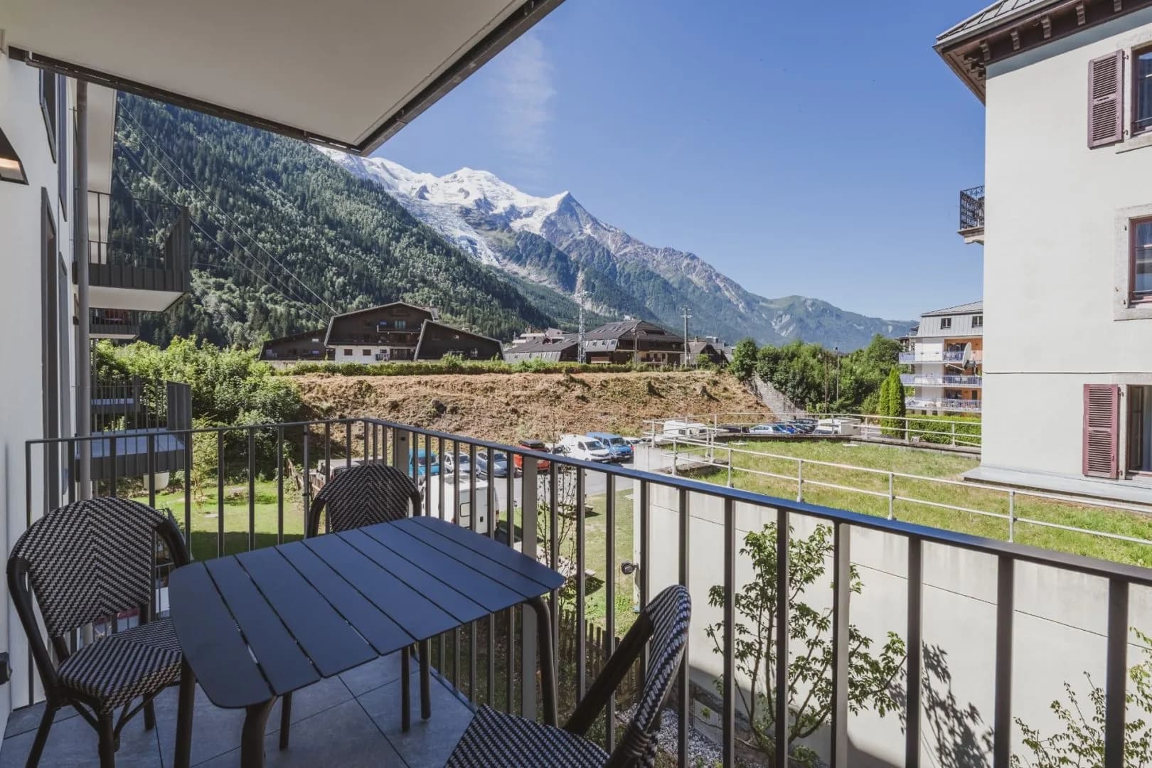 Solgt | Chamonix sentrum, De franske Alpene | Lys og moderne 3-romsleilighet med balkong i ny residens