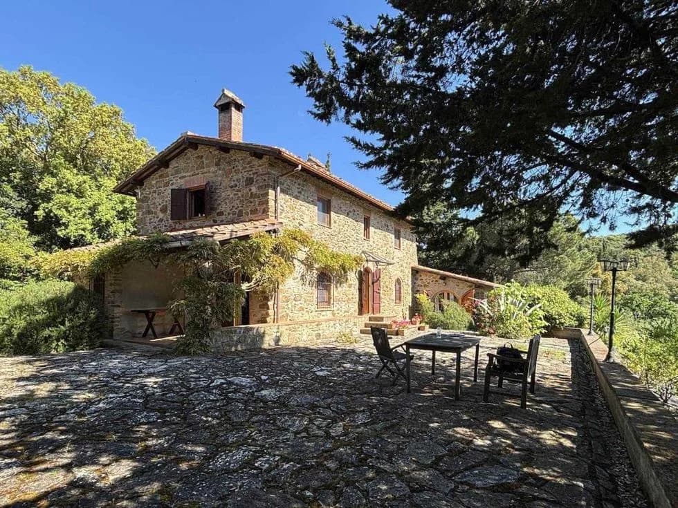 Elegant Stenvilla Casale mellom Suvereto og Middelhavet