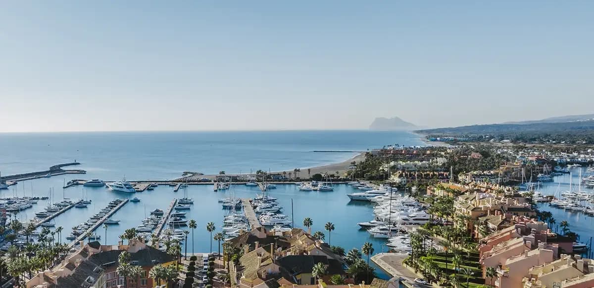 Utsikt over Sotogrande, Costa del Sol, Spania
